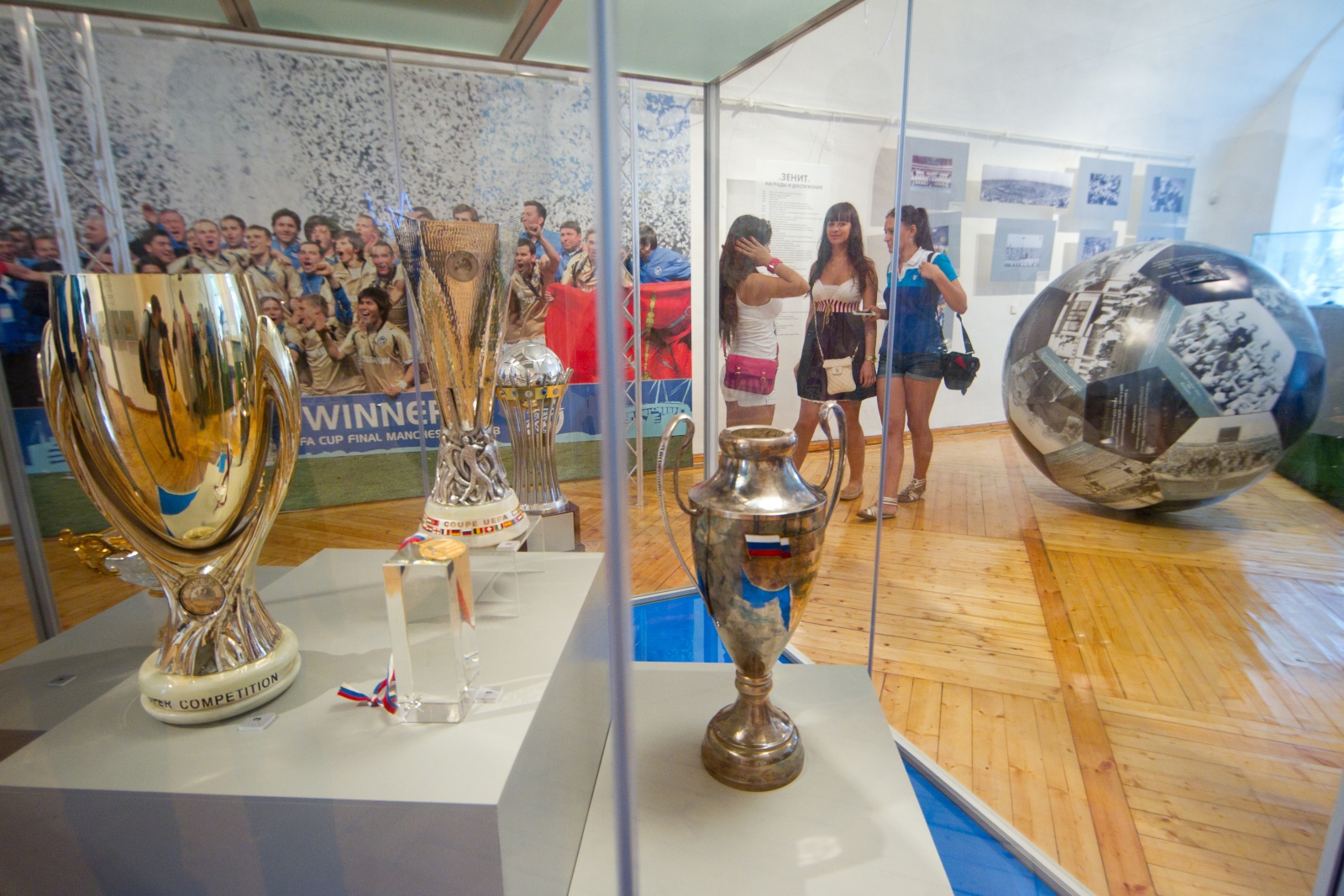 Открытие выставки «Зенит» в сердце города»