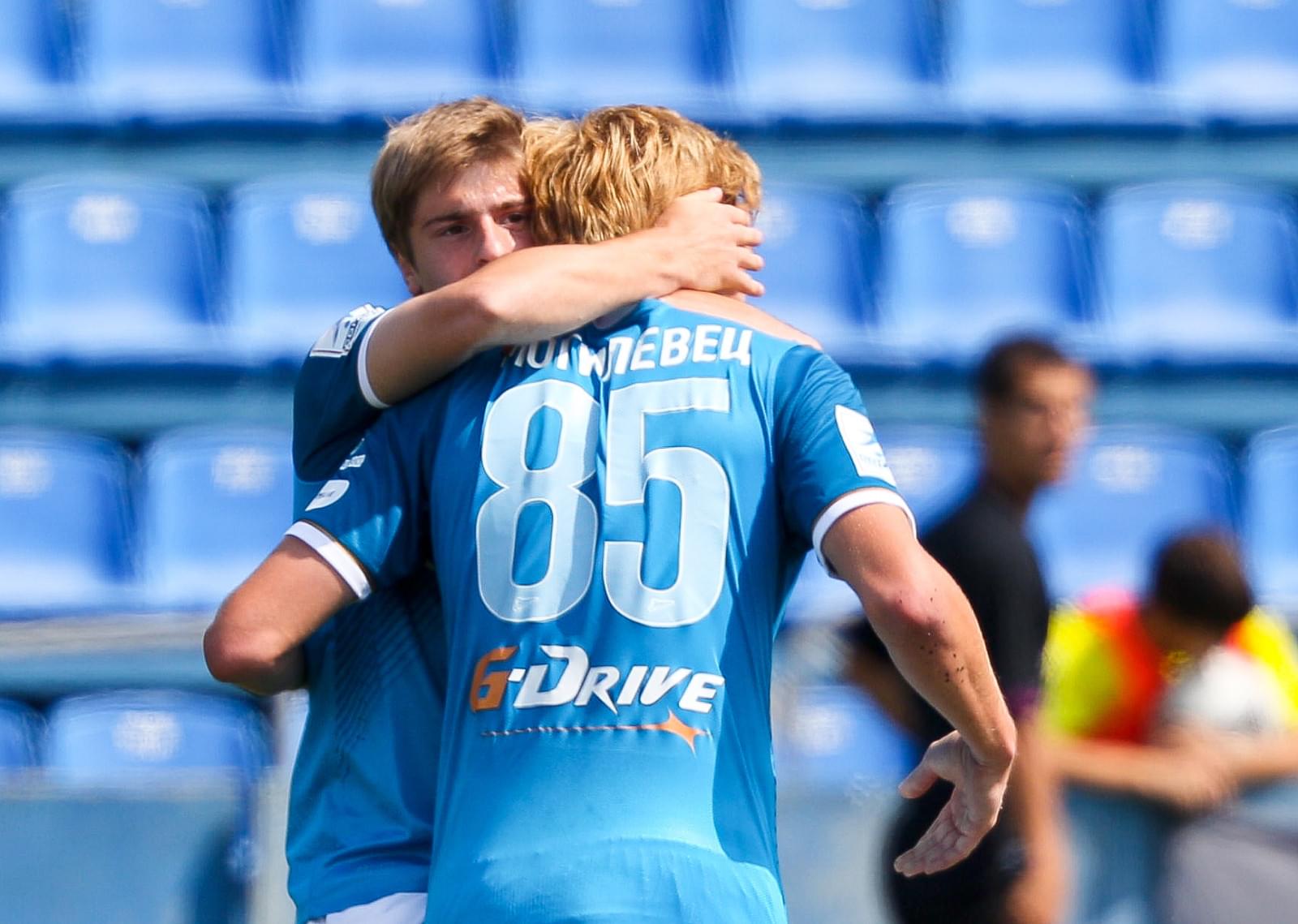 Матч первенства России среди команд второго дивизиона, «Тосно» — «Зенит-2»