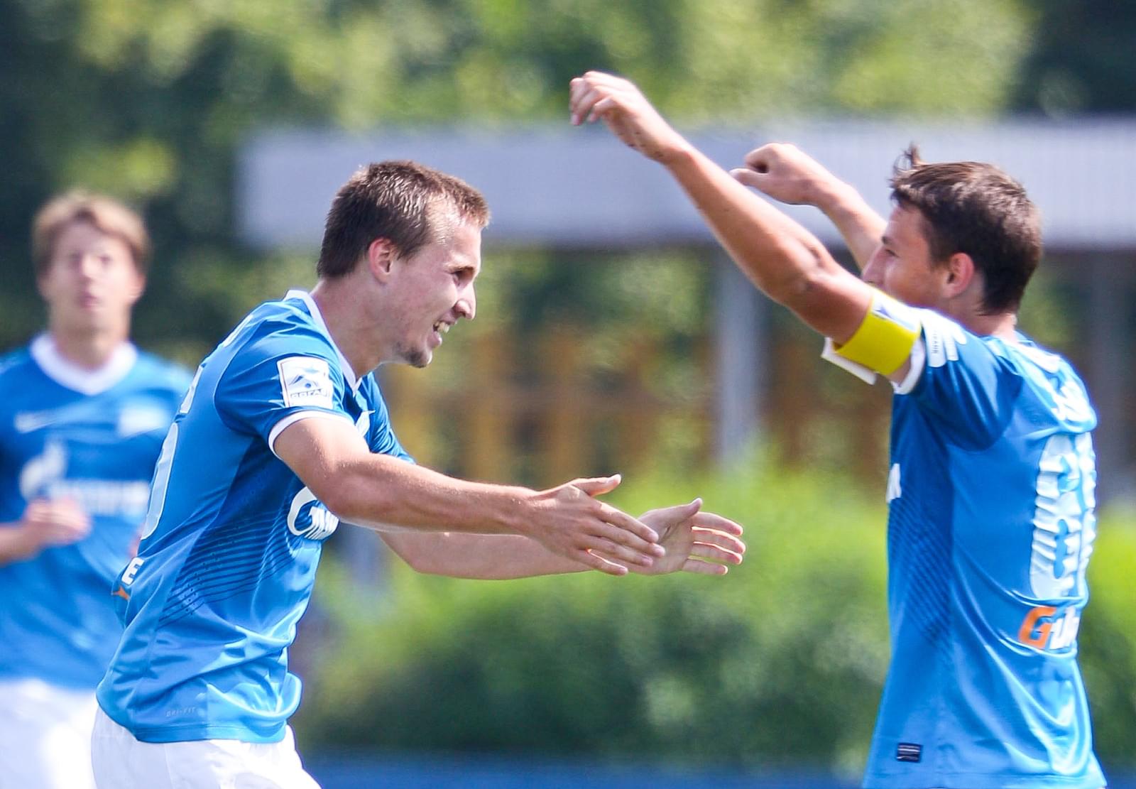 Матч первенства России среди команд второго дивизиона, «Тосно» — «Зенит-2»