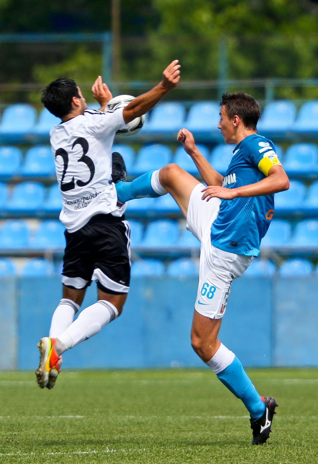 Матч первенства России среди команд второго дивизиона, «Тосно» — «Зенит-2»