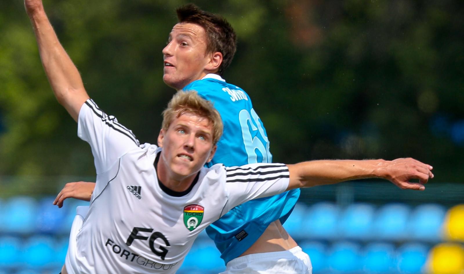 Матч первенства России среди команд второго дивизиона, «Тосно» — «Зенит-2»