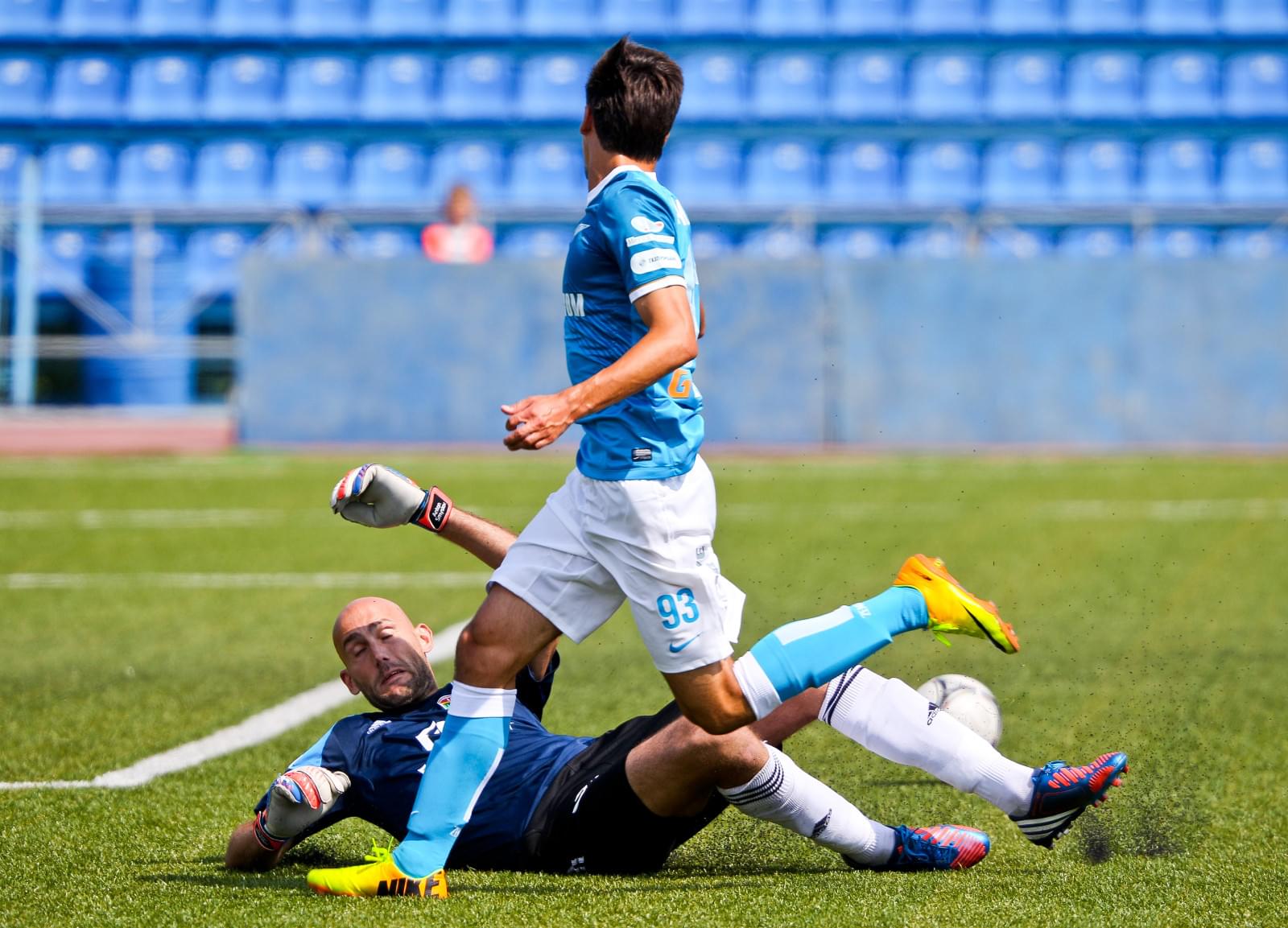 Матч первенства России среди команд второго дивизиона, «Тосно» — «Зенит-2»