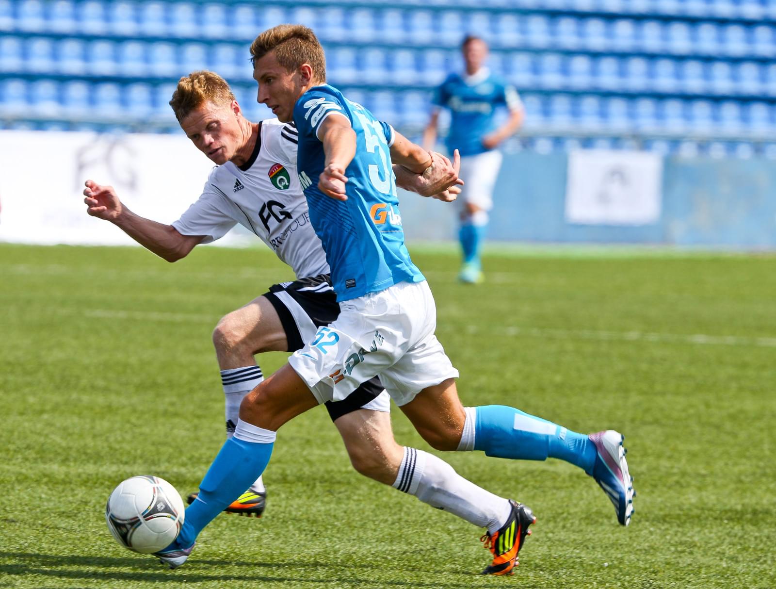 Матч первенства России среди команд второго дивизиона, «Тосно» — «Зенит-2»