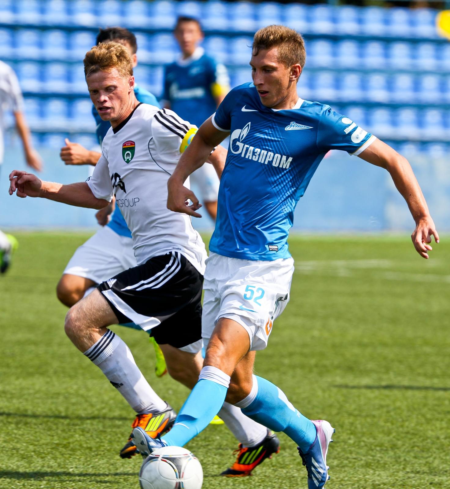 Матч первенства России среди команд второго дивизиона, «Тосно» — «Зенит-2»