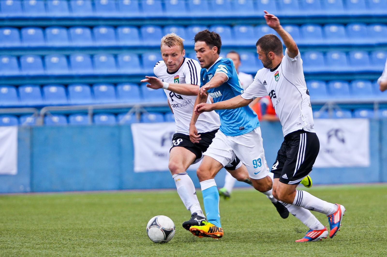 Матч первенства России среди команд второго дивизиона, «Тосно» — «Зенит-2»