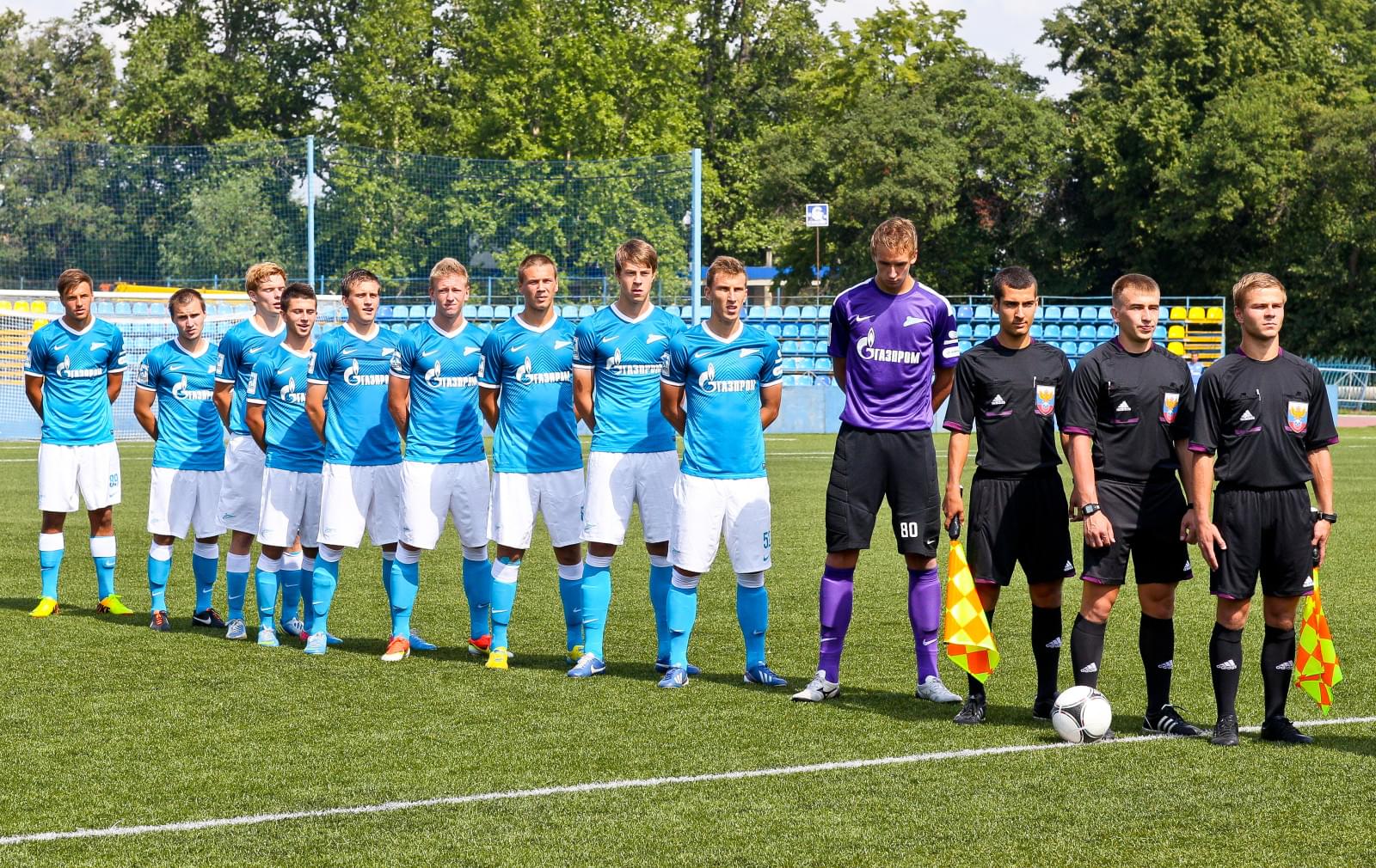 Матч первенства России среди команд второго дивизиона, «Тосно» — «Зенит-2»