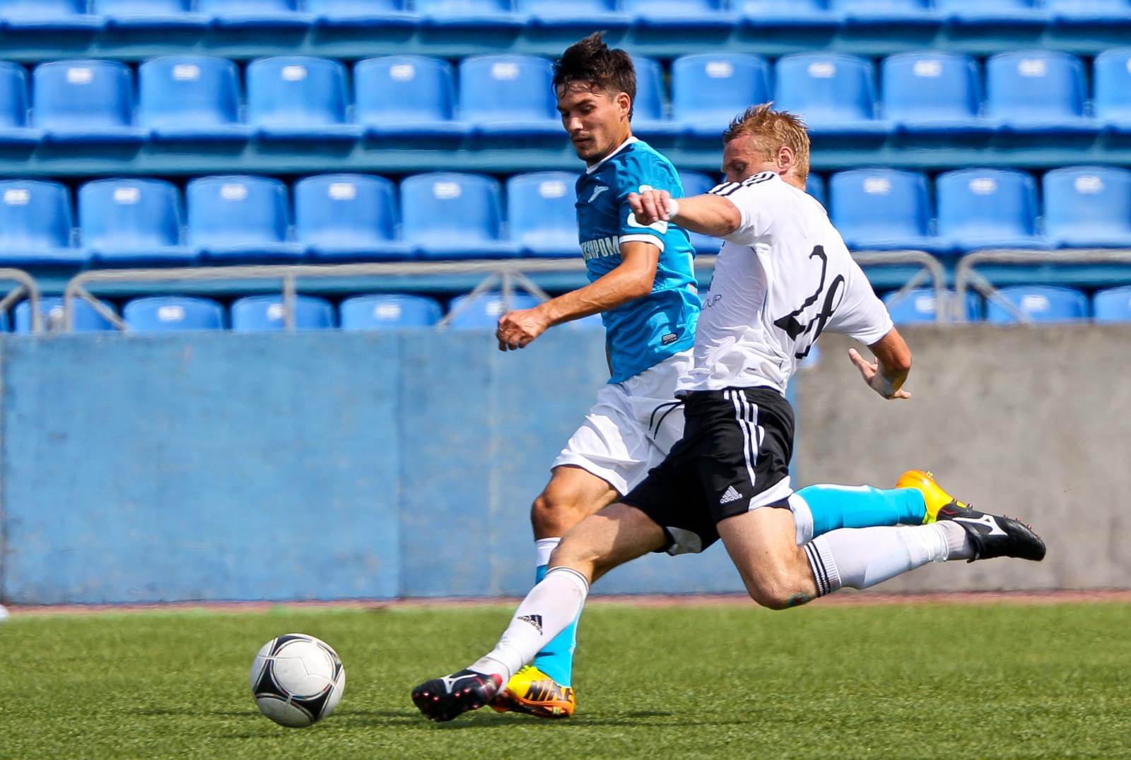 Матч первенства России среди команд второго дивизиона, «Тосно» — «Зенит-2»