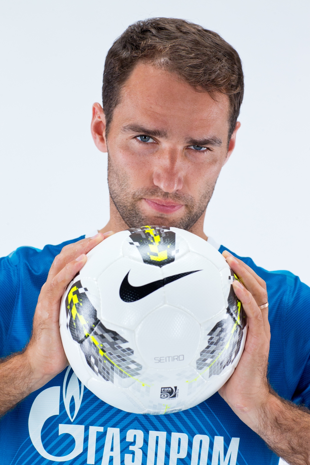 Фотосессия футболиста основного состава ФК «Зенит» сезона  2013/2014