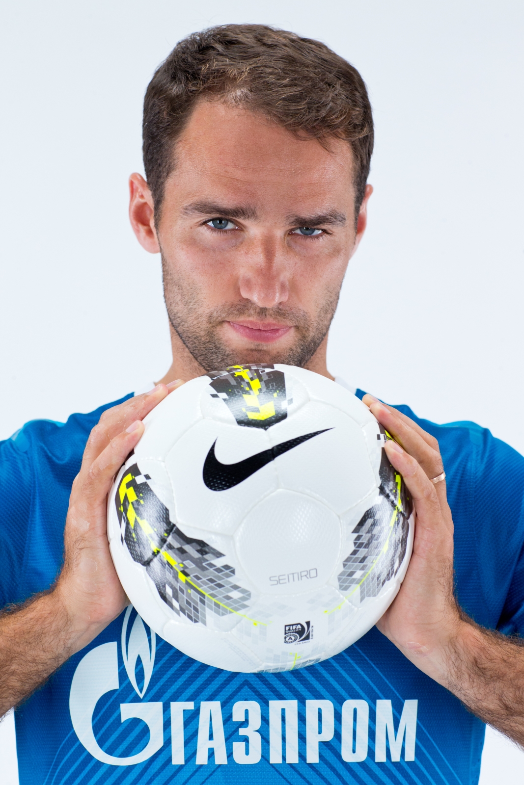 Фотосессия футболиста основного состава ФК «Зенит» сезона  2013/2014