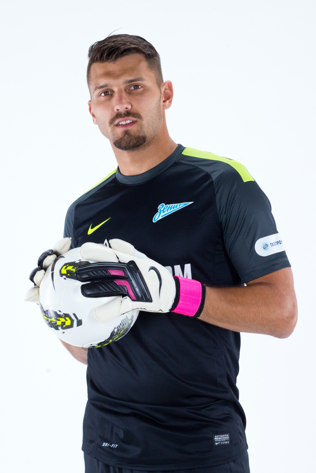 Фотосессия футболиста основного состава ФК «Зенит» сезона  2013/2014