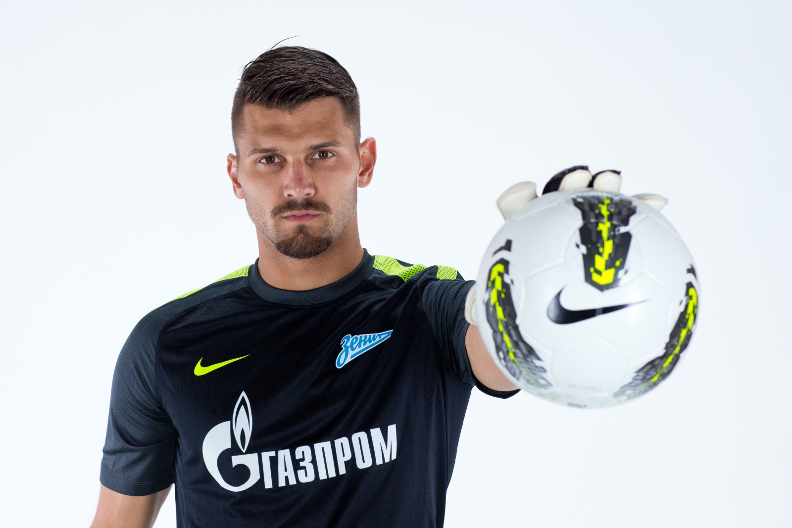 Фотосессия футболиста основного состава ФК «Зенит» сезона  2013/2014