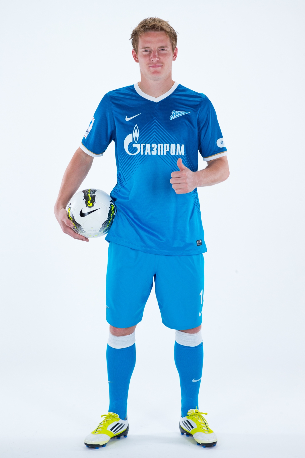 Фотосессия футболиста основного состава ФК «Зенит» сезона  2013/2014
