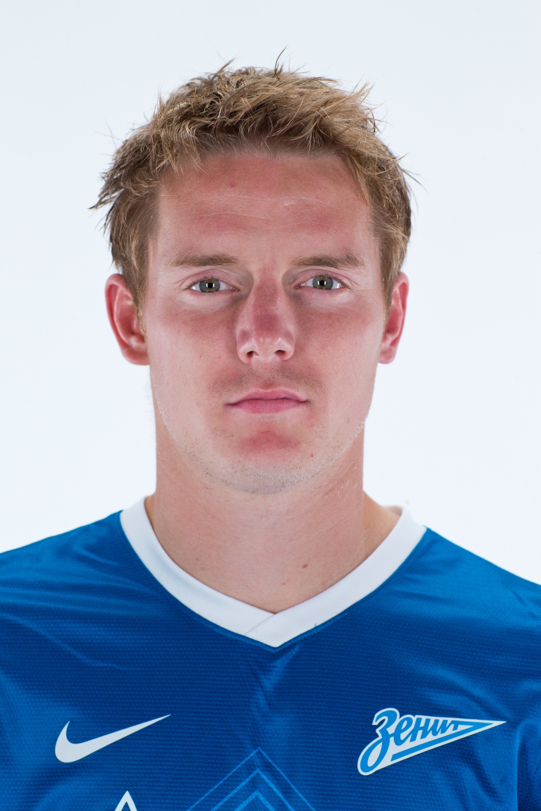 Фотосессия футболиста основного состава ФК «Зенит» сезона  2013/2014