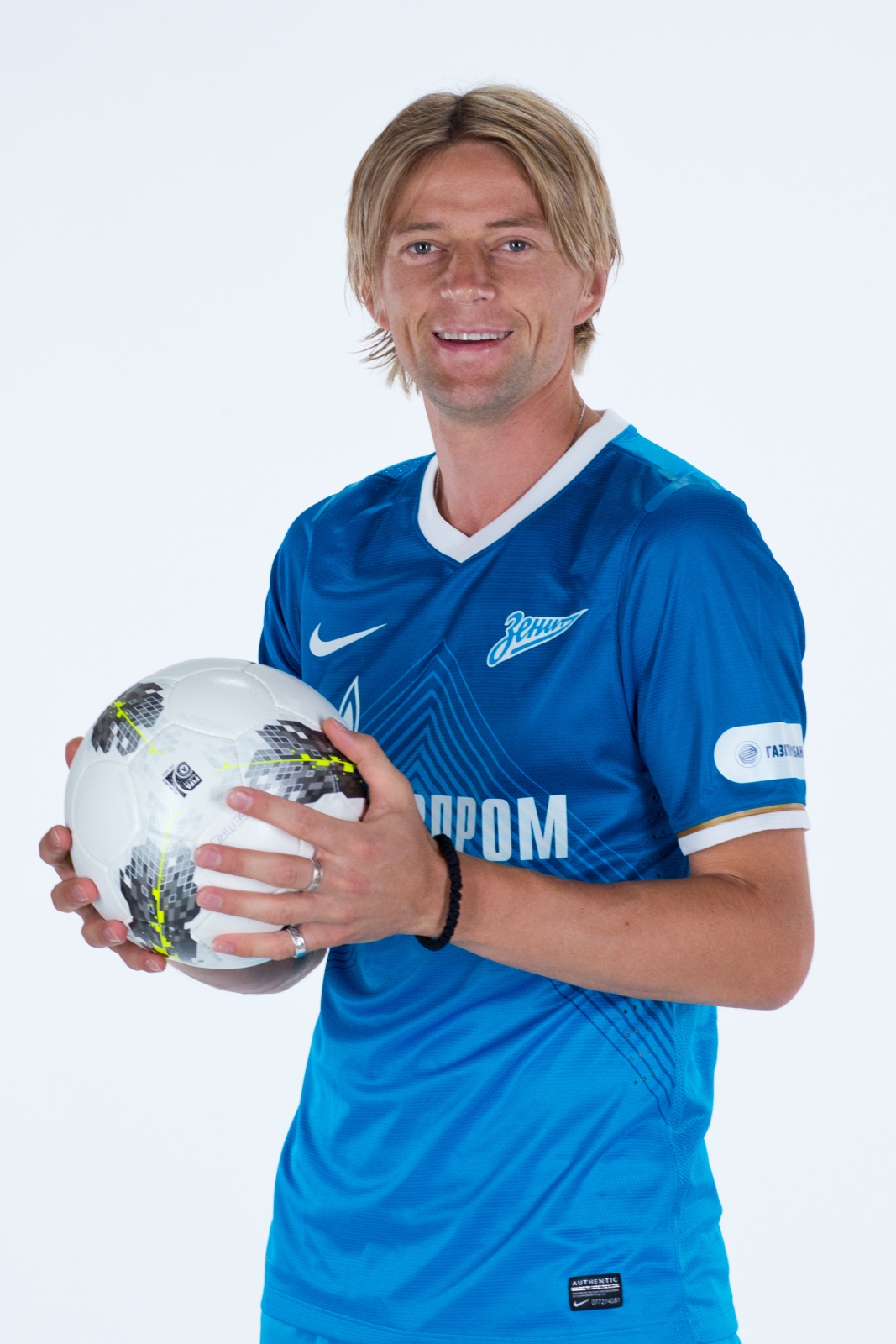 Фотосессия футболиста основного состава ФК «Зенит» сезона  2013/2014