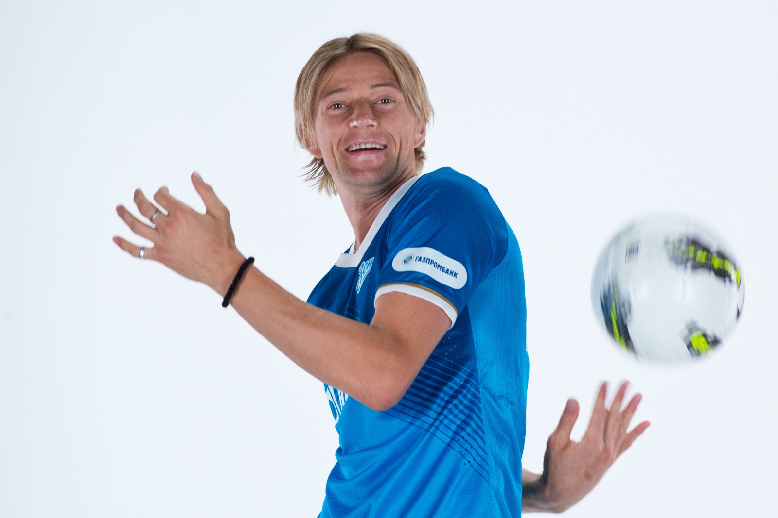 Фотосессия футболиста основного состава ФК «Зенит» сезона  2013/2014