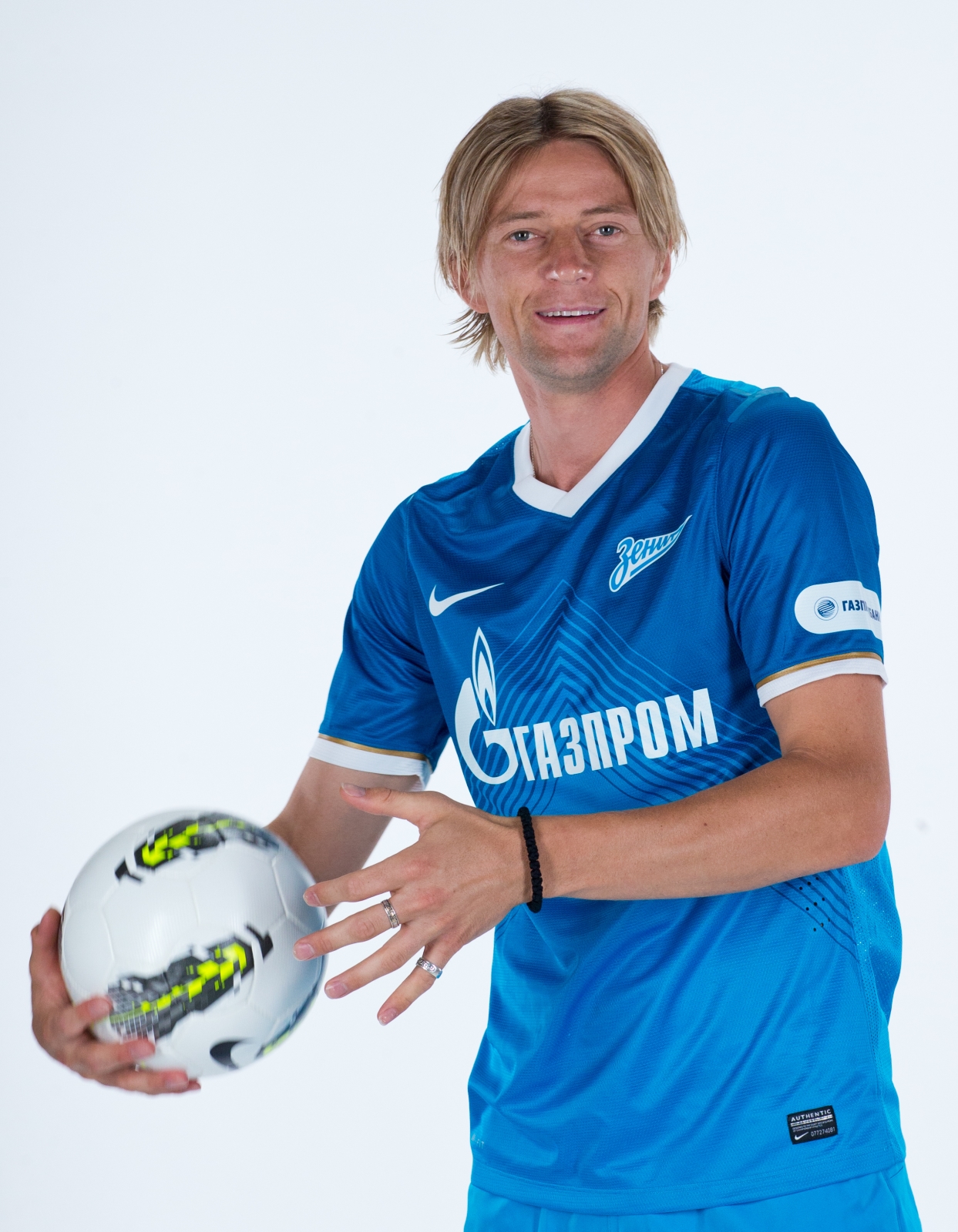 Фотосессия футболиста основного состава ФК «Зенит» сезона  2013/2014