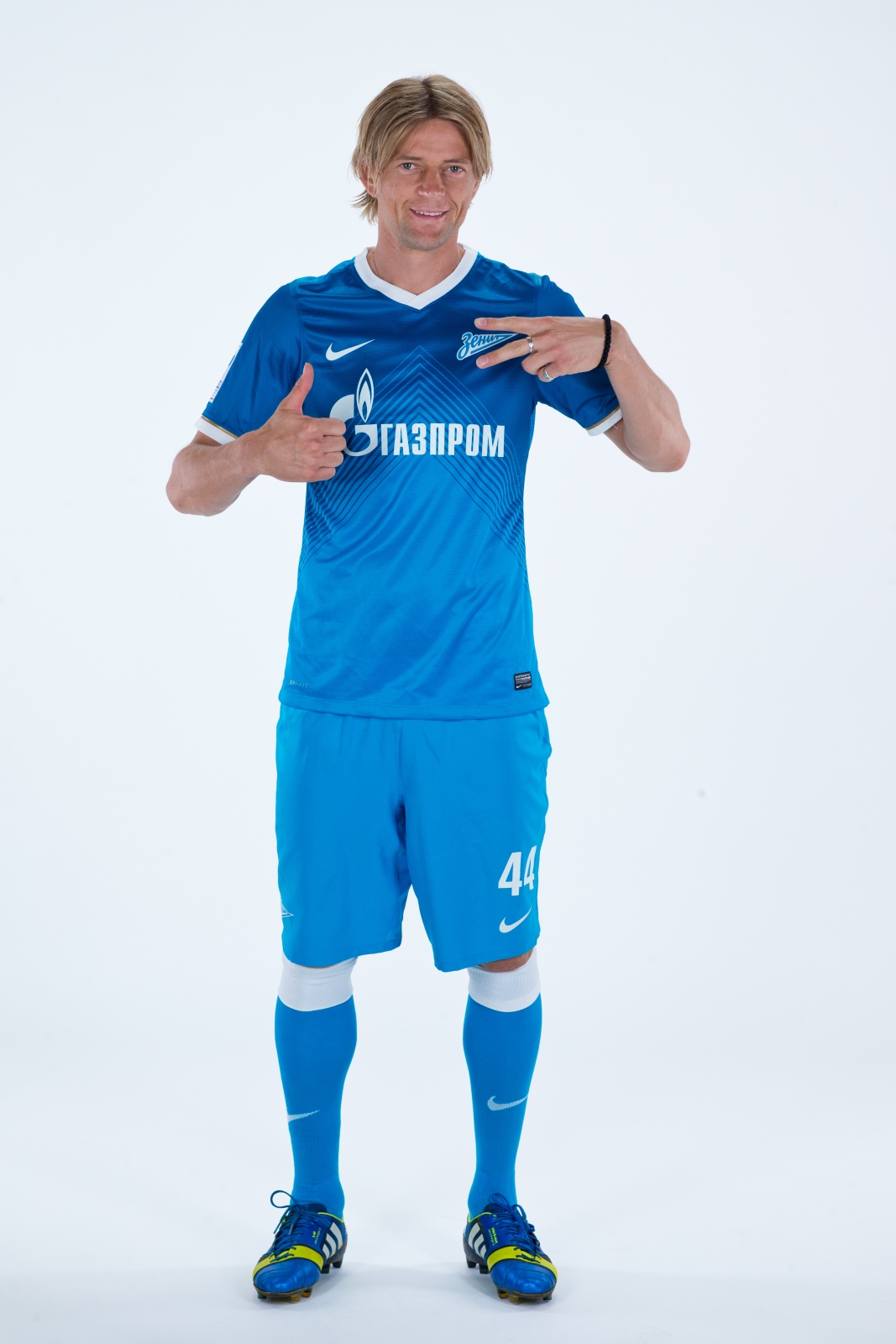 Фотосессия футболиста основного состава ФК «Зенит» сезона  2013/2014