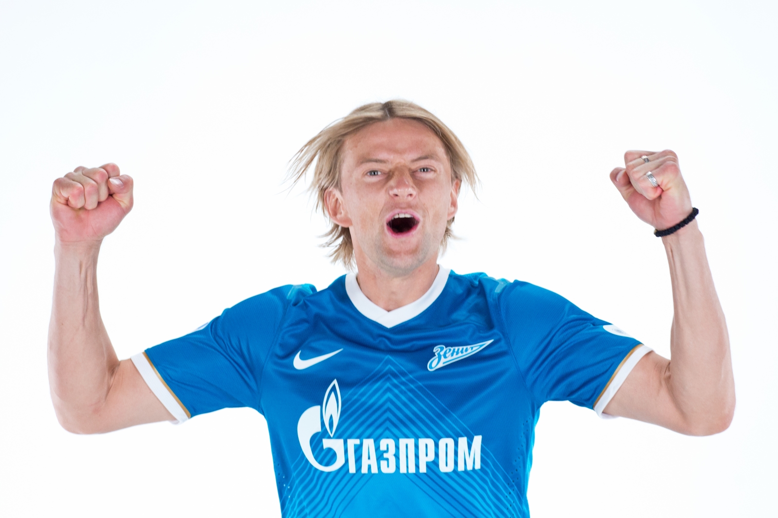 Фотосессия футболиста основного состава ФК «Зенит» сезона  2013/2014