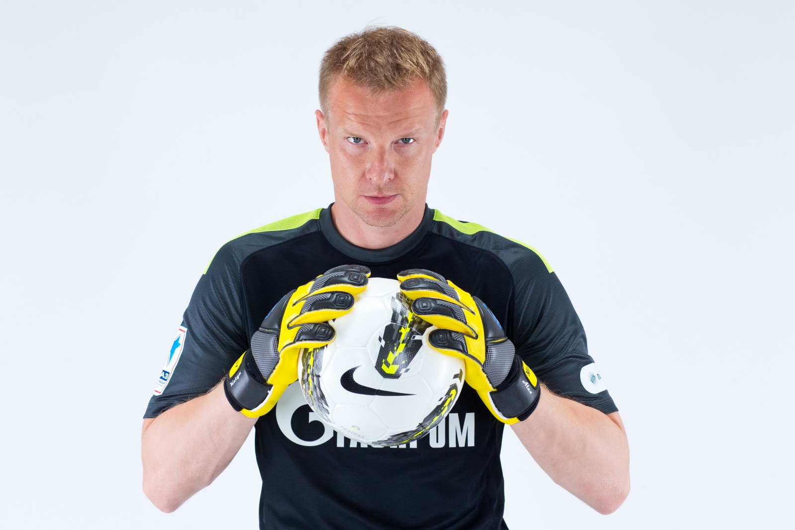 Фотосессия футболиста основного состава ФК «Зенит» сезона  2013/2014