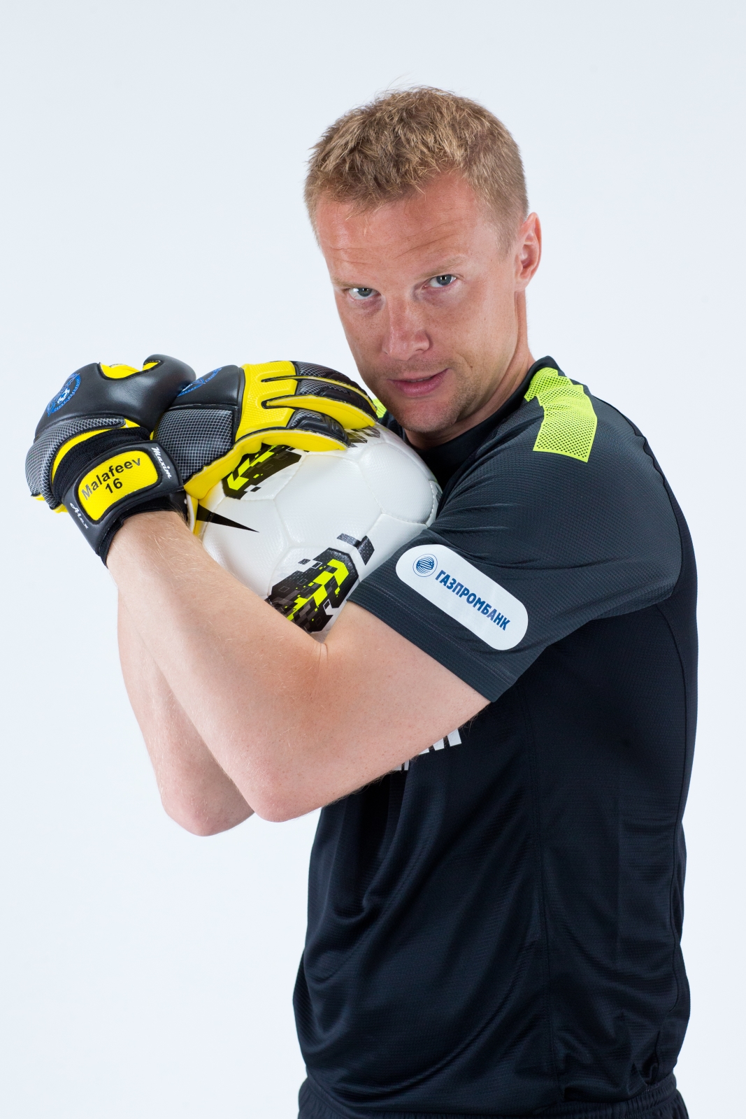 Фотосессия футболиста основного состава ФК «Зенит» сезона  2013/2014