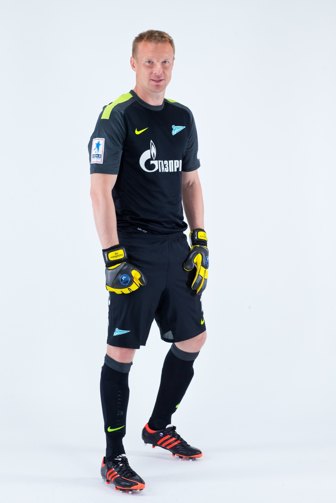 Фотосессия футболиста основного состава ФК «Зенит» сезона  2013/2014