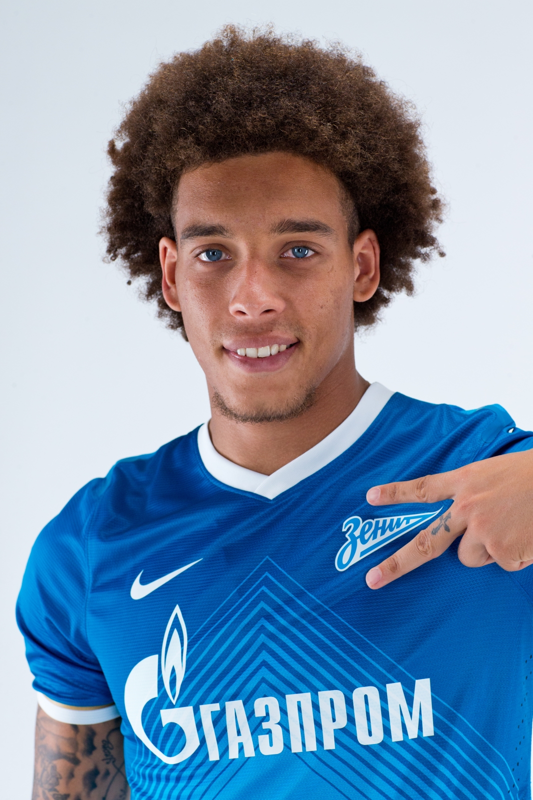 Фотосессия футболиста основного состава ФК «Зенит» сезона  2013/2014