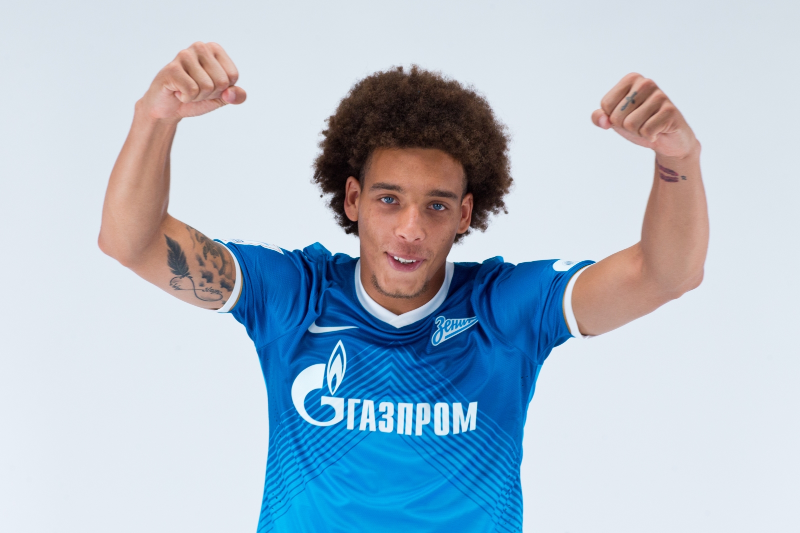 Фотосессия футболиста основного состава ФК «Зенит» сезона  2013/2014