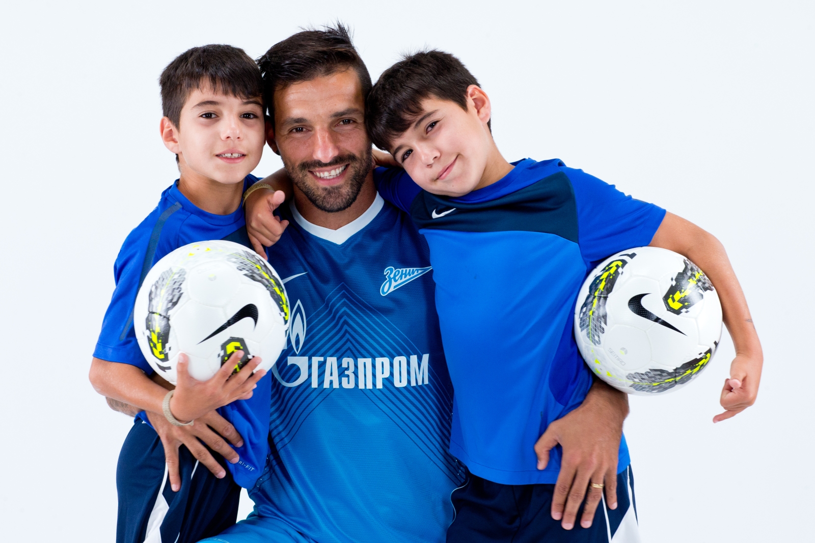 Фотосессия футболиста основного состава ФК «Зенит» сезона  2013/2014