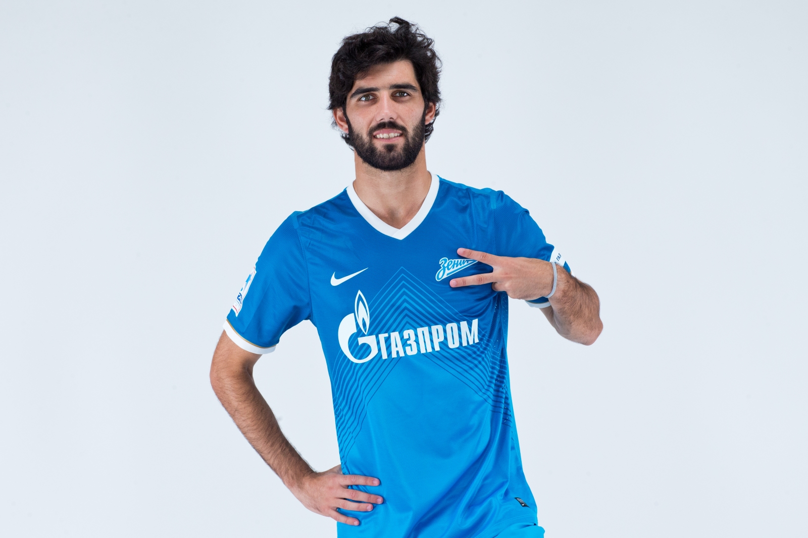 Фотосессия футболиста основного состава ФК «Зенит» сезона  2013/2014