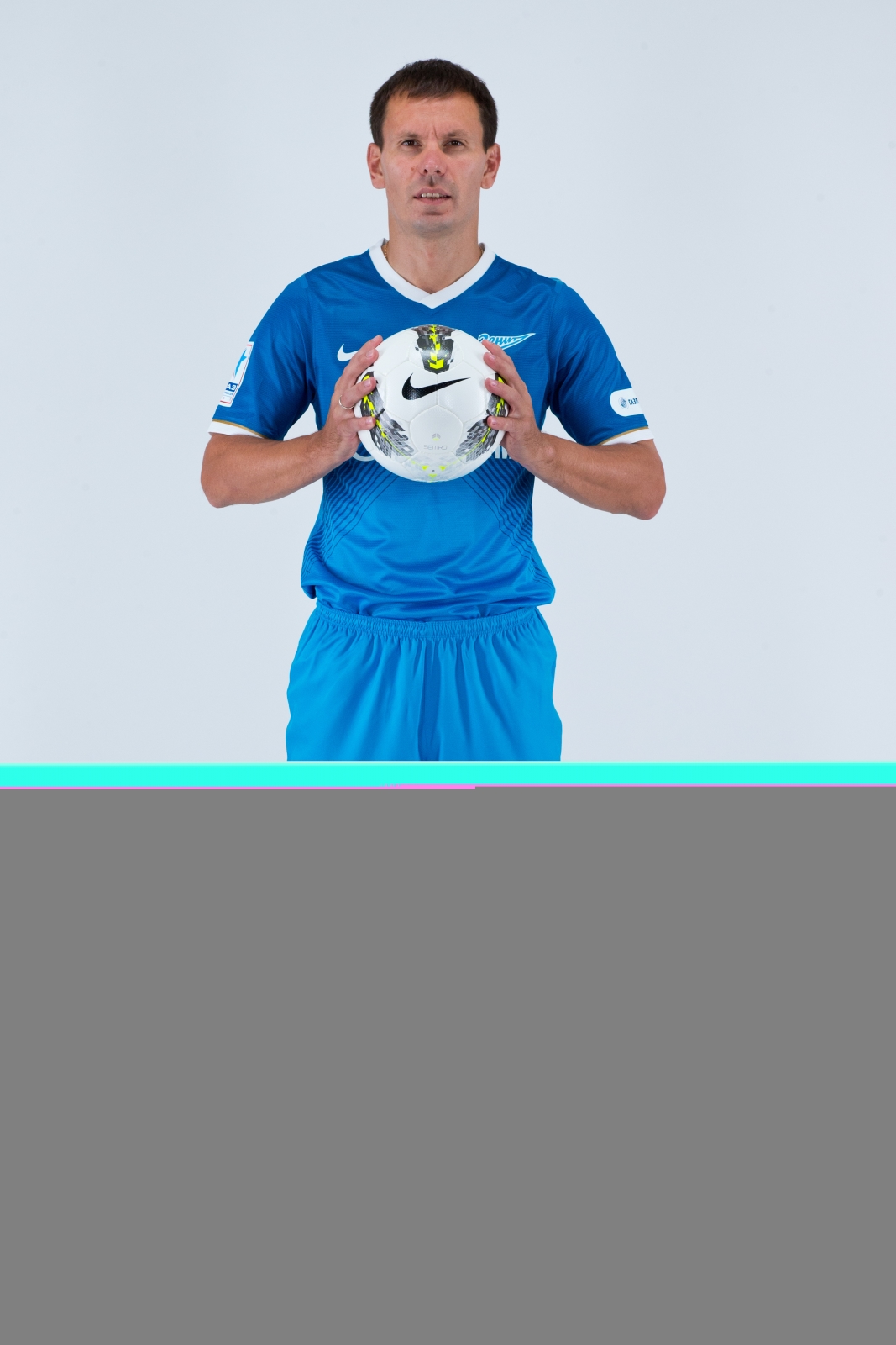 Фотосессия футболиста основного состава ФК «Зенит» сезона  2013/2014