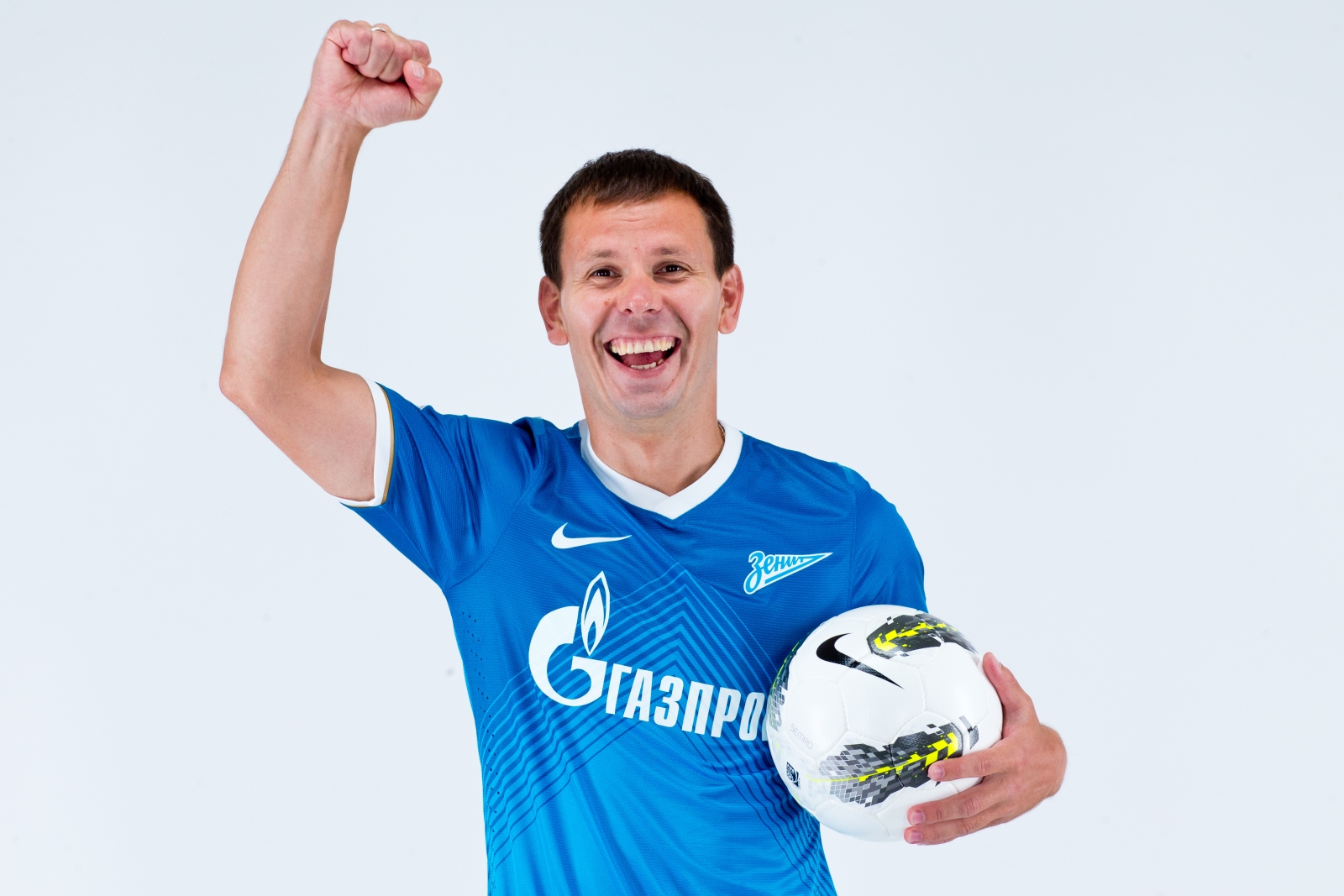 Фотосессия футболиста основного состава ФК «Зенит» сезона  2013/2014