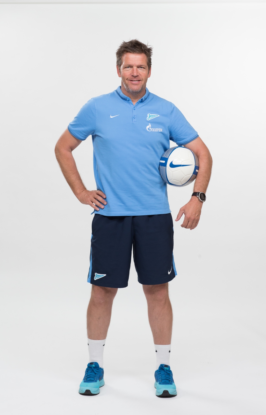 Фотосессия футболистов и тренеров основного состава ФК «Зенит» сезона 2014/2015