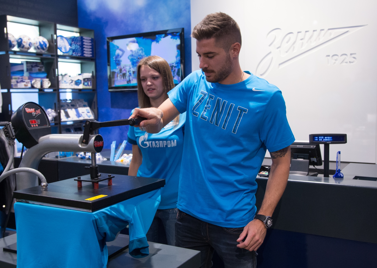 Открытие магазина «Зенит Арена»