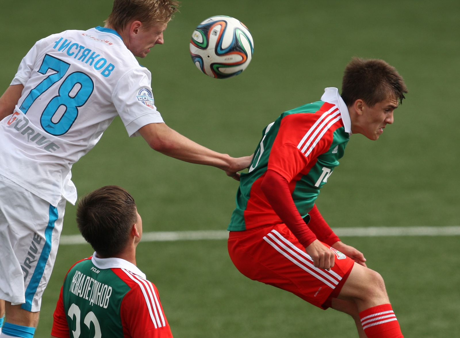 Матч 6-го тура молодежного первенства России. «Локомотив»-м — «Зенит»-м.