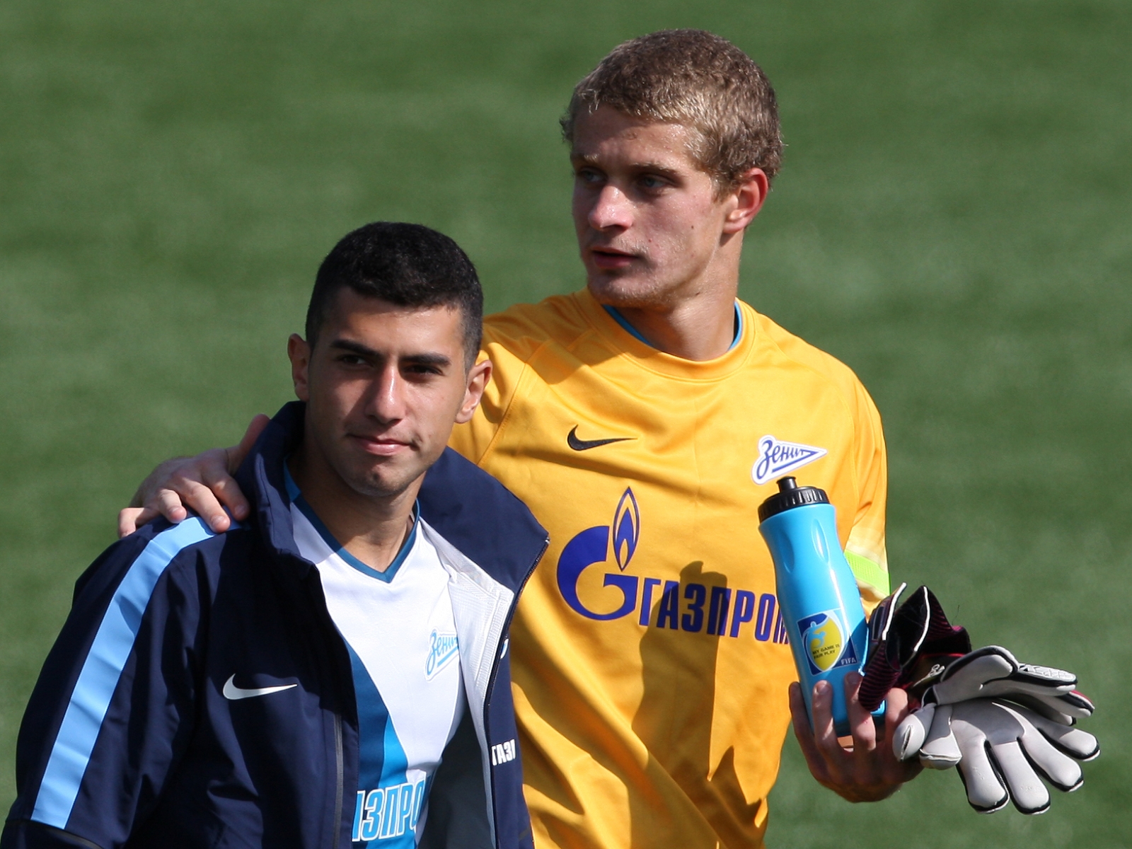 Матч 6-го тура молодежного первенства России. «Локомотив»-м — «Зенит»-м.