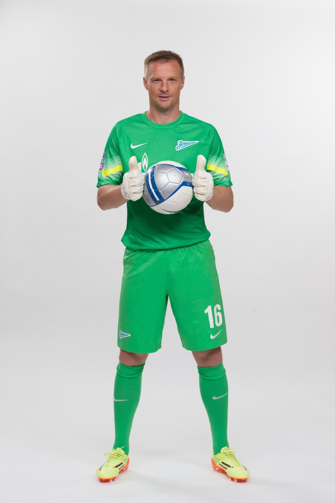 Фотосессия футболистов и тренеров основного состава ФК «Зенит» сезона 2014/2015