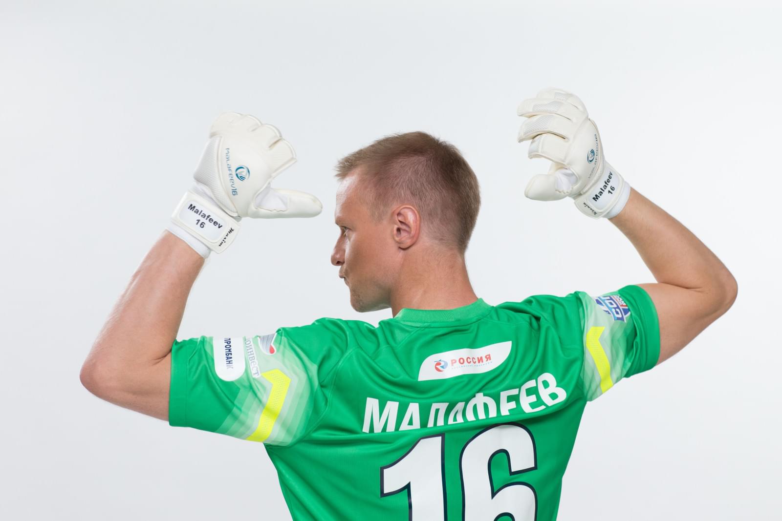 Фотосессия футболистов и тренеров основного состава ФК «Зенит» сезона 2014/2015