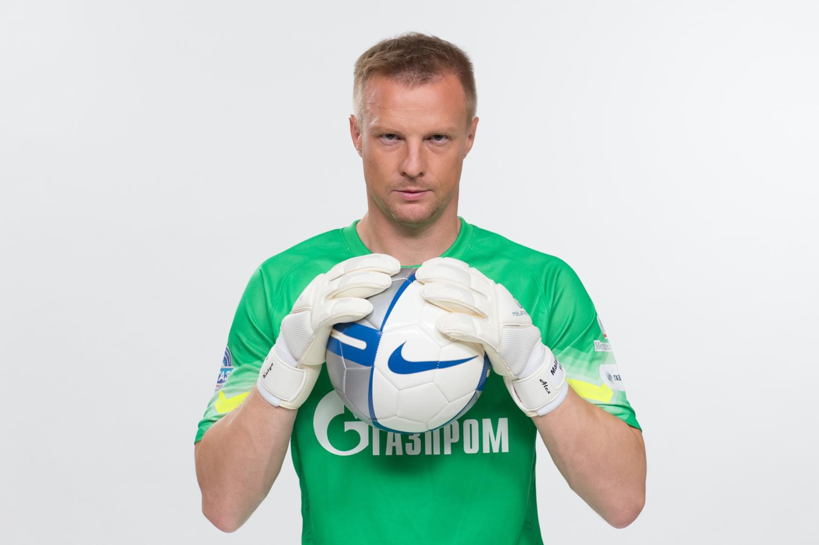 Фотосессия футболистов и тренеров основного состава ФК «Зенит» сезона 2014/2015