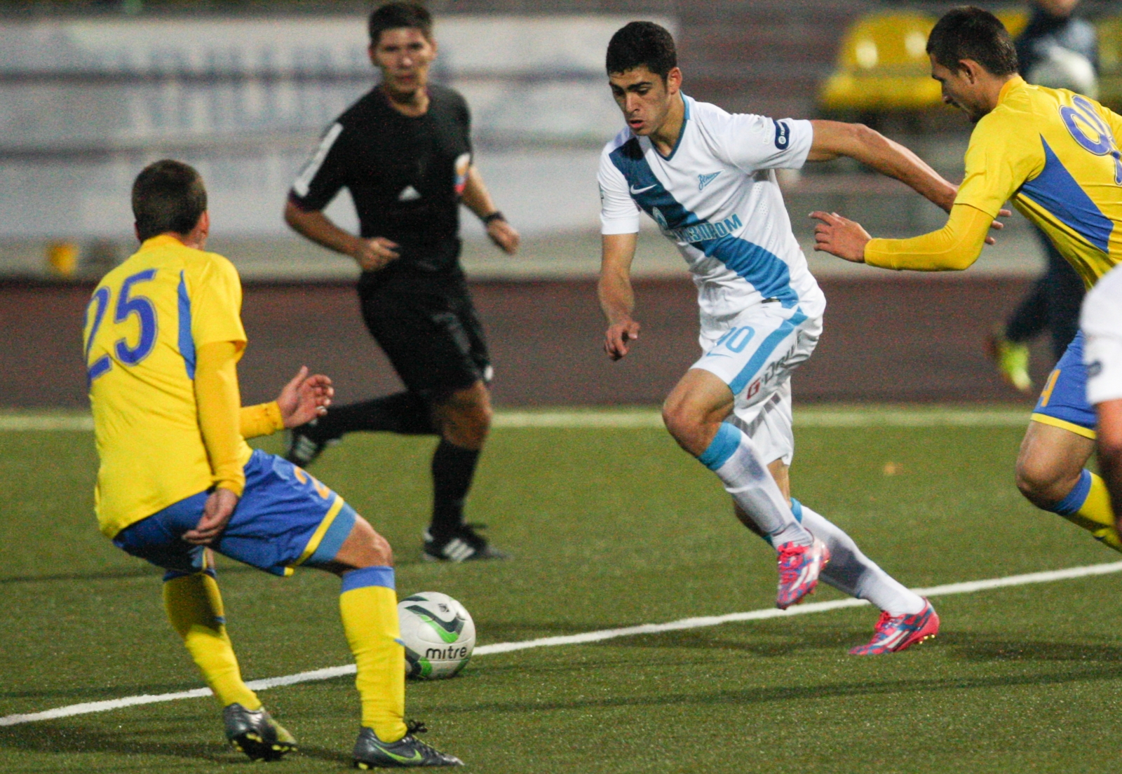 Первенство ПФЛ, 2014/2015, «Строгино» — «Зенит»-2