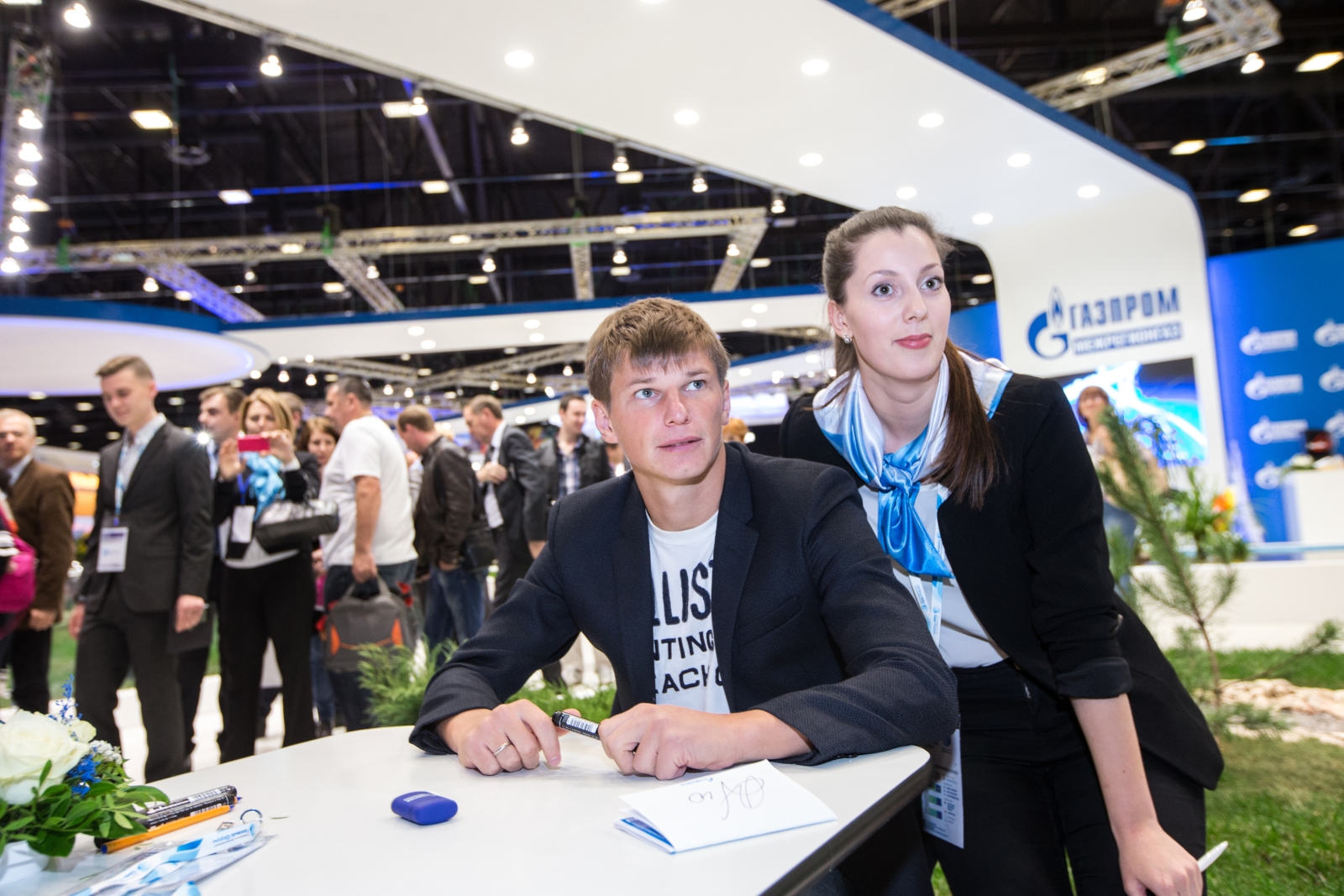 Автограф-сессия Андрея Аршавина