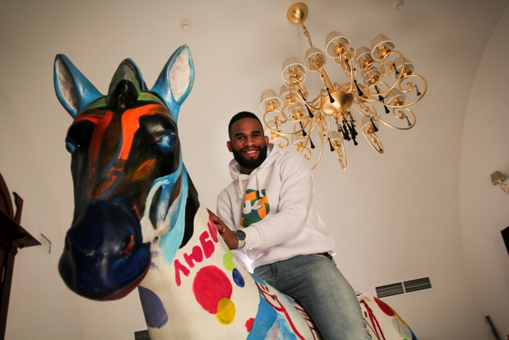 Вальтер Ходж, защитник БК «Зенит» посетил штаб—квартиру социальной сети «ВКонтакте»