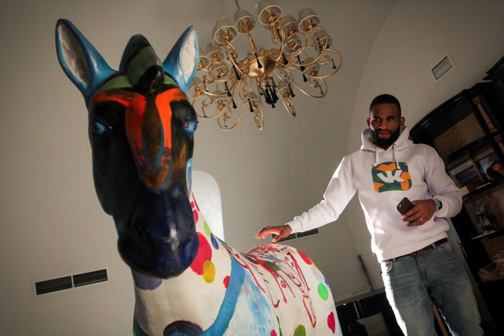 Вальтер Ходж, защитник БК «Зенит» посетил штаб—квартиру социальной сети «ВКонтакте»