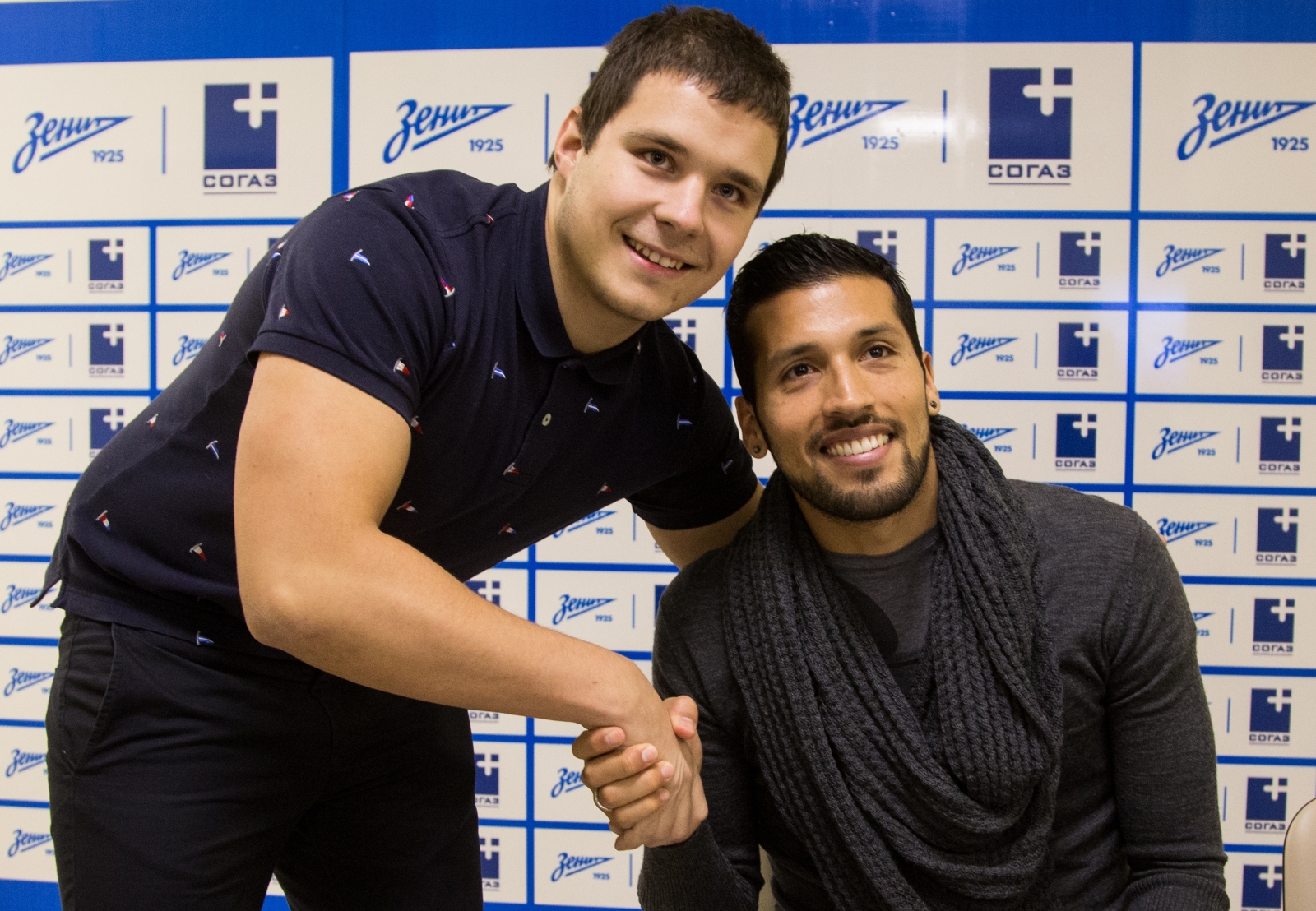 Автограф-сессия Эсекиэля Гарая в медицинском центре «СОГАЗ»