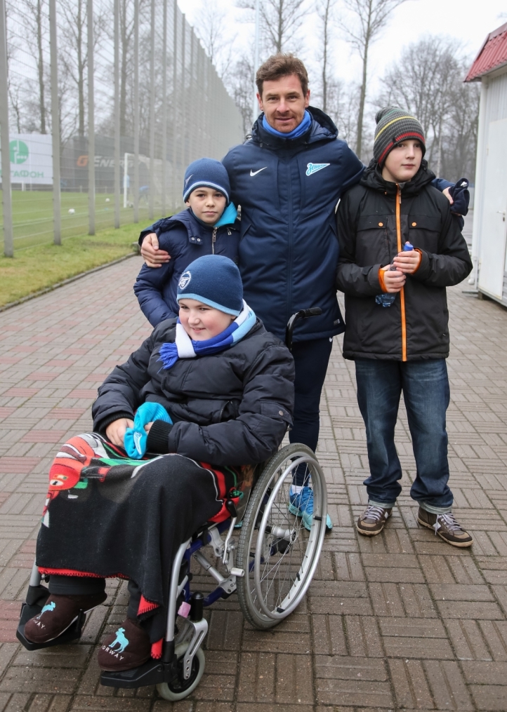 Юные болельщики встретились с футболистами «Зенита»