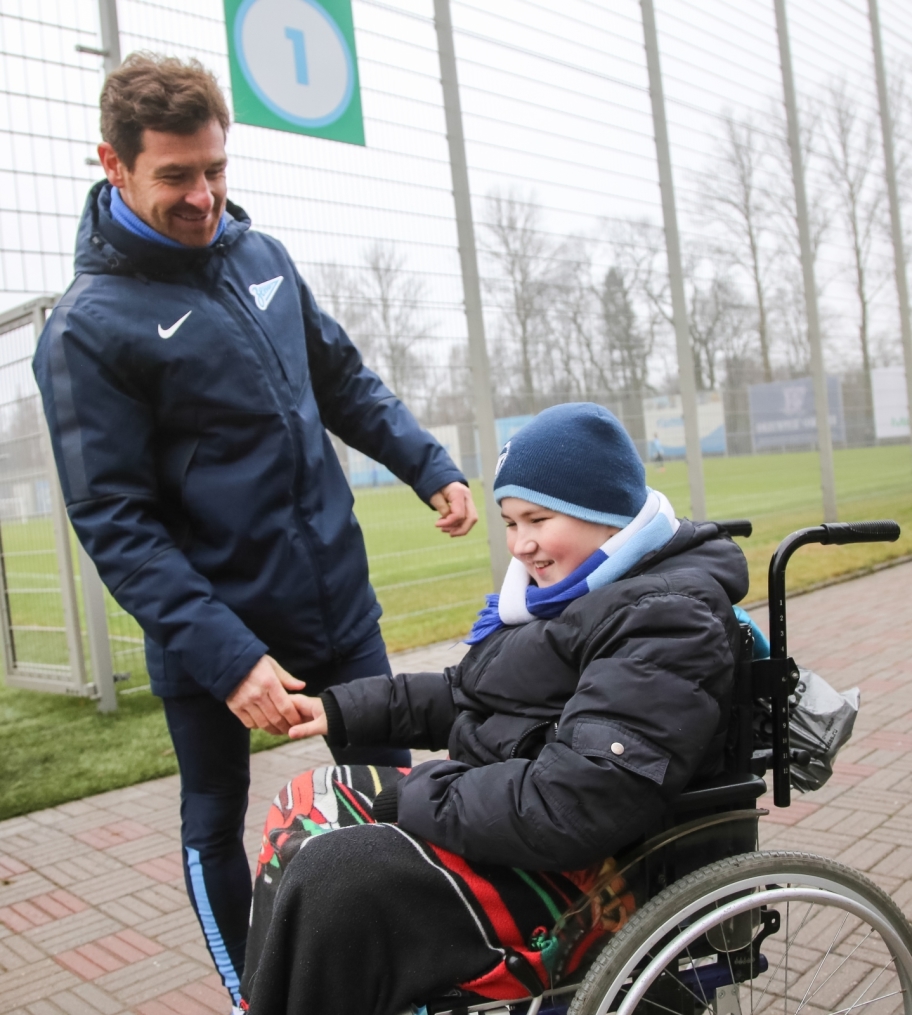 Юные болельщики встретились с футболистами «Зенита»