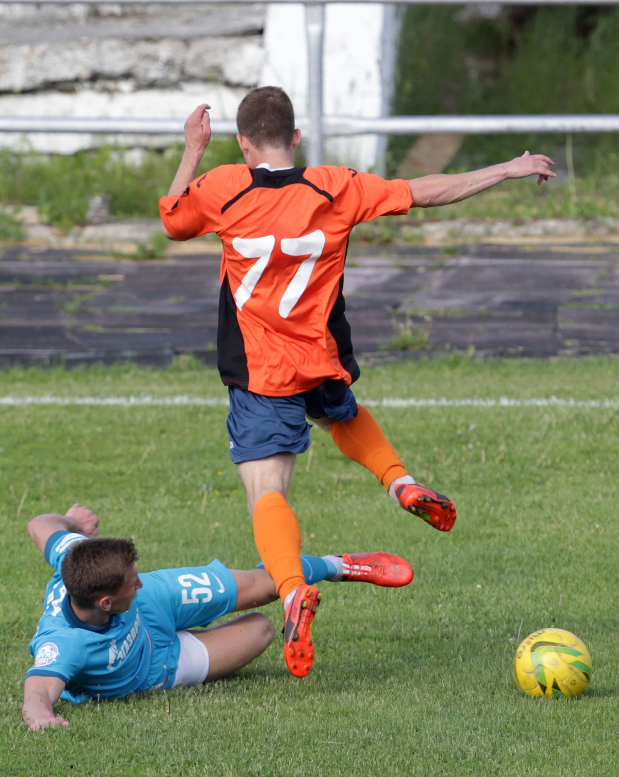 «Знамя Труда» — «Зенит»-2