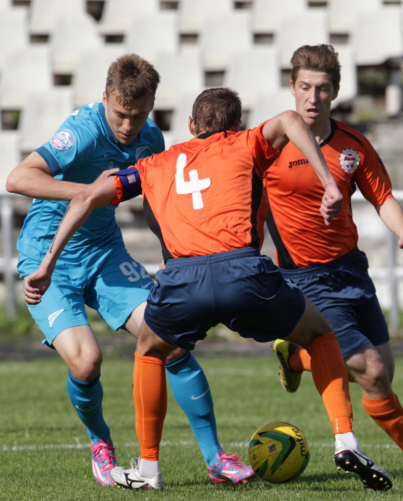 «Знамя Труда» — «Зенит»-2