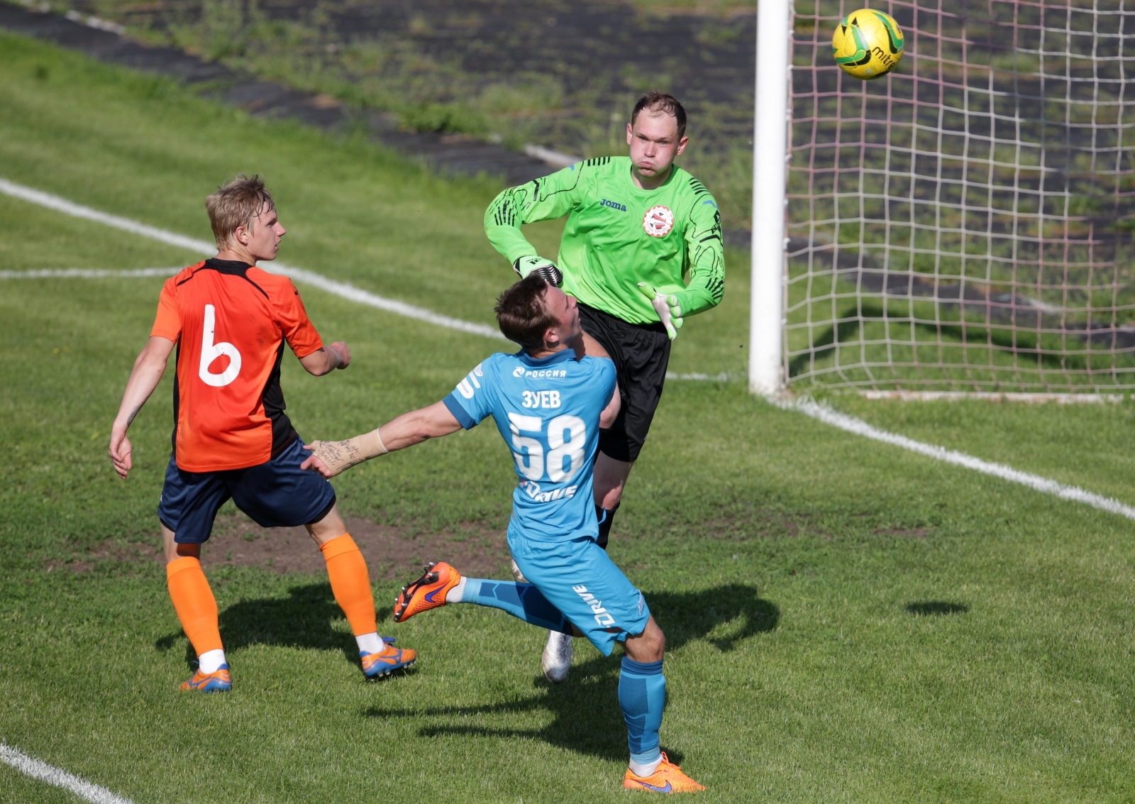 «Знамя Труда» — «Зенит»-2