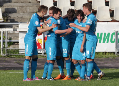 «Знамя Труда» — «Зенит»-2