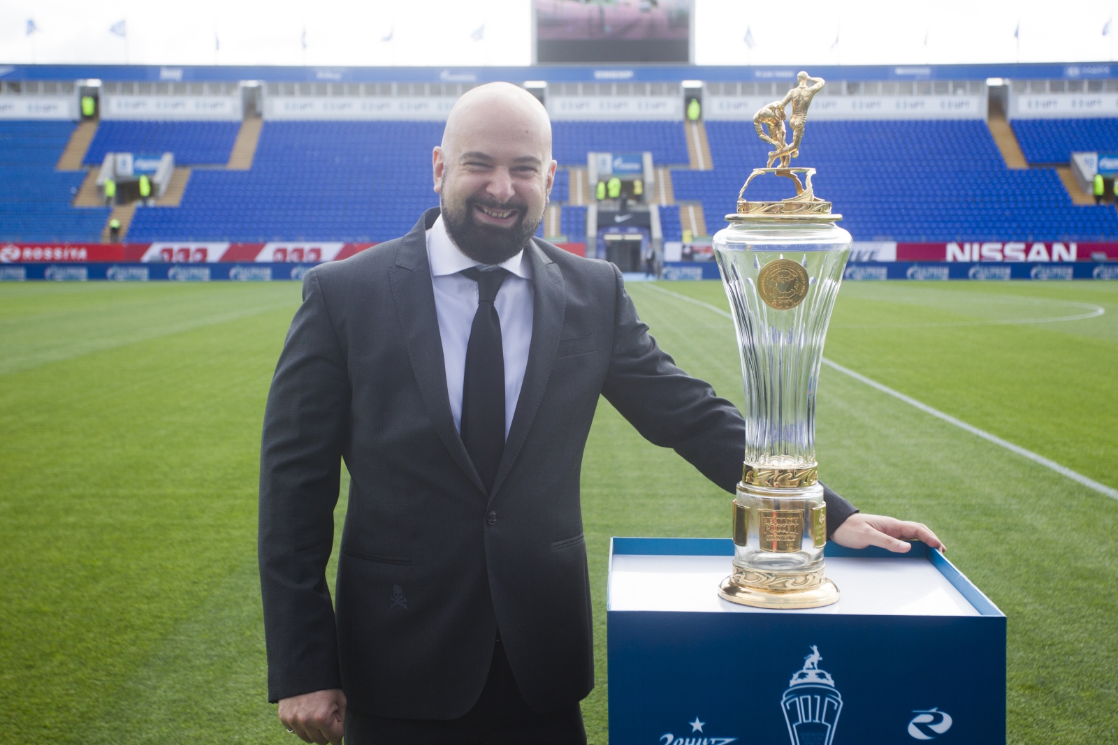 Подписание нового договора между АК «Россия» и «Зенитом»